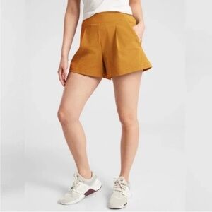 Athleta Textured Brooklyn Short in Tuscan Gold Womens 16
